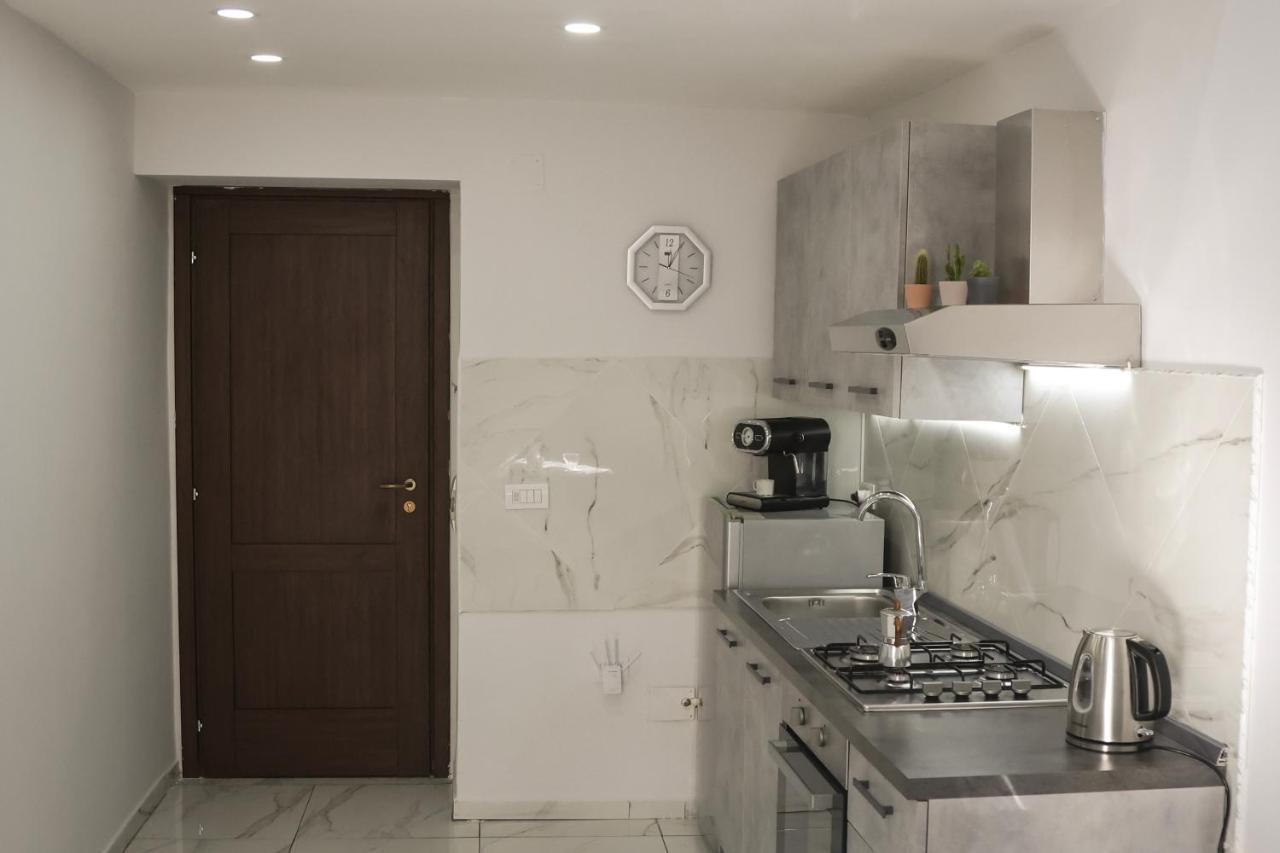 Modern By Sasy In The City Centre Naples Luaran gambar